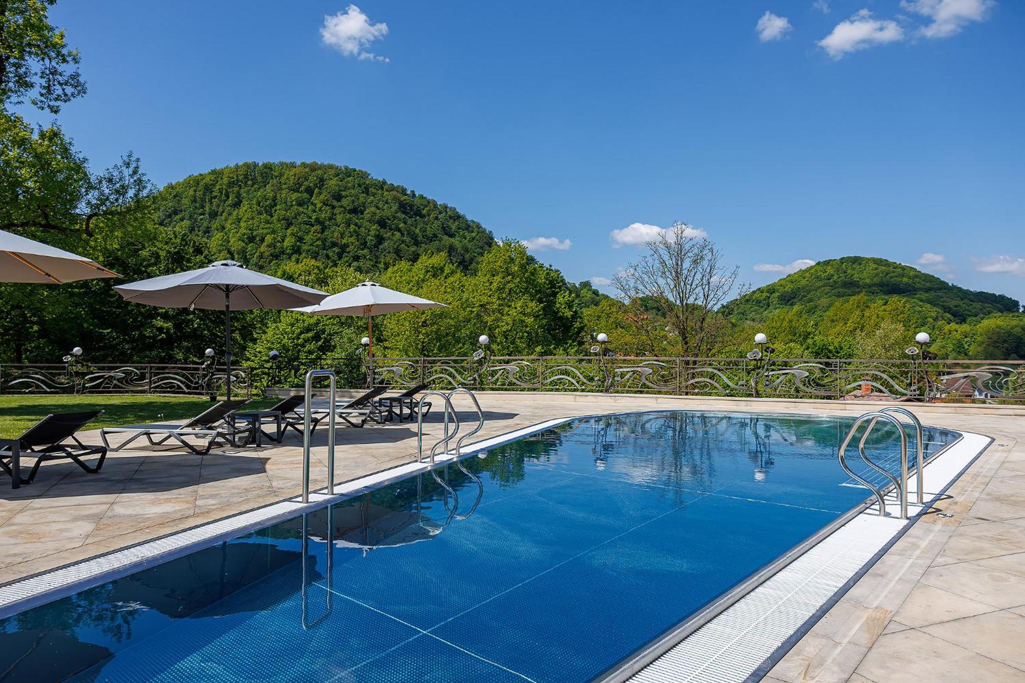 Molfar Resort Hotel & Spa Карпати Shayan Esterno foto